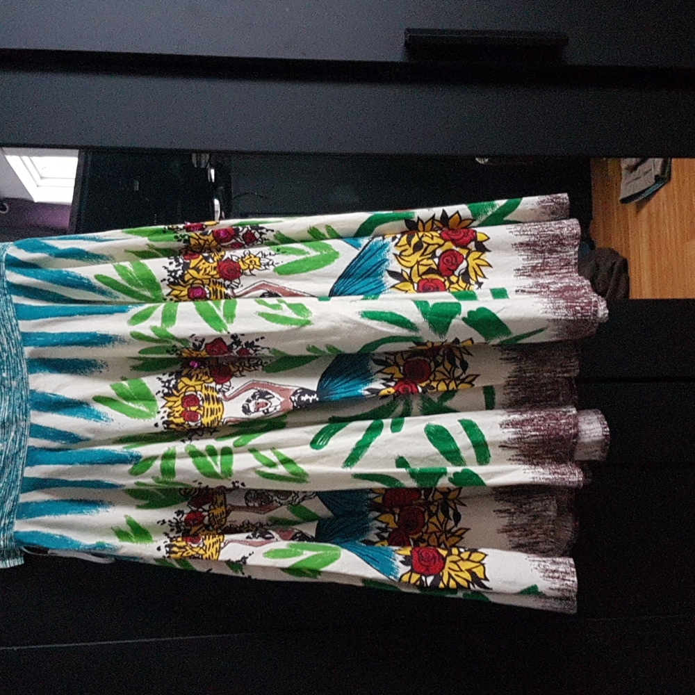 Persaman mew New York Skirt